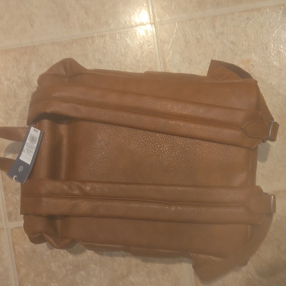 Backpack - Picture 2 of 4